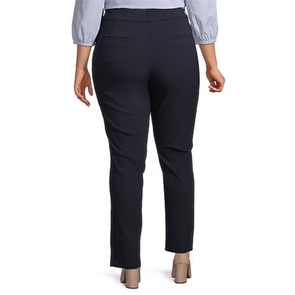 NWT Liz Claiborne Amy Straight Leg Pants Pull On Mid Rise Navy Plus Sz 30W Short - Picture 2 of 8